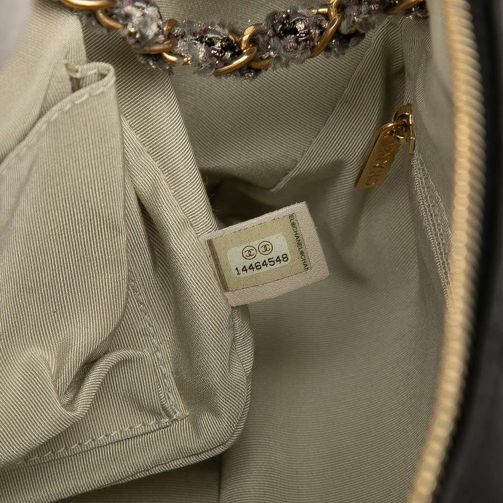 Chanel CC Quilted Lambskin Tweedy Bowler Bag - Detail 1