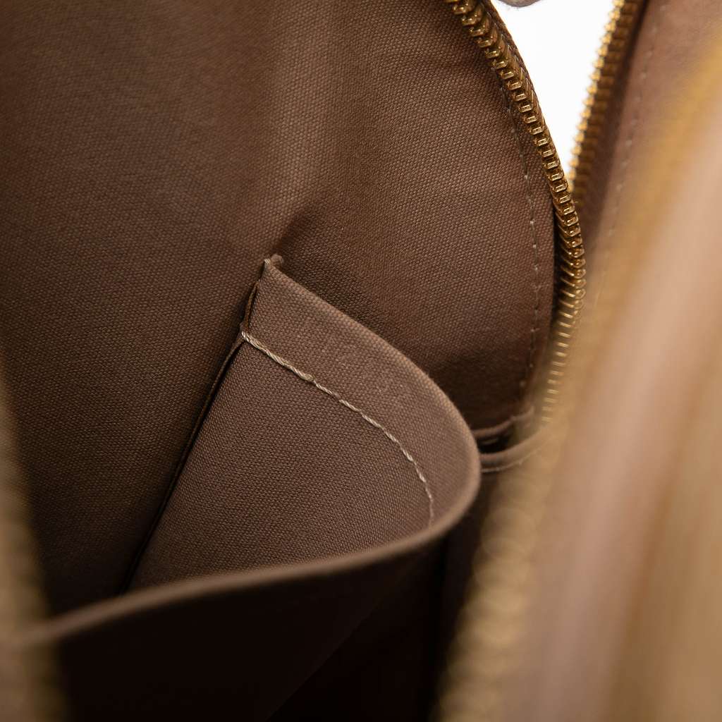 Louis Vuitton Monogram Vernis Alma PM - Side view