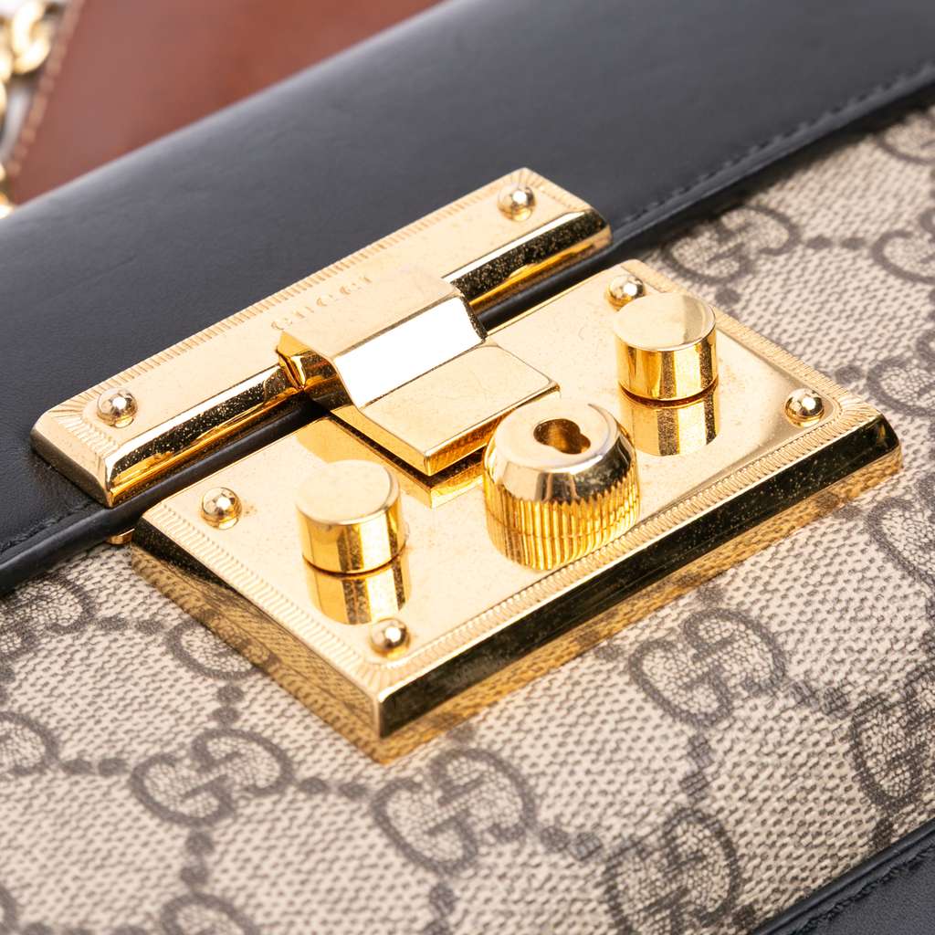 Gucci Small GG Supreme Padlock Crossbody - Detail 2
