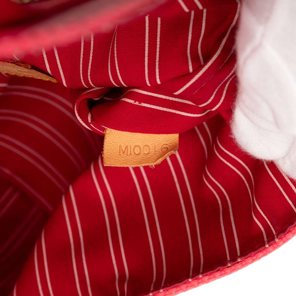 Louis Vuitton Antigua Besace PM Shoulder Bag - Detail 1