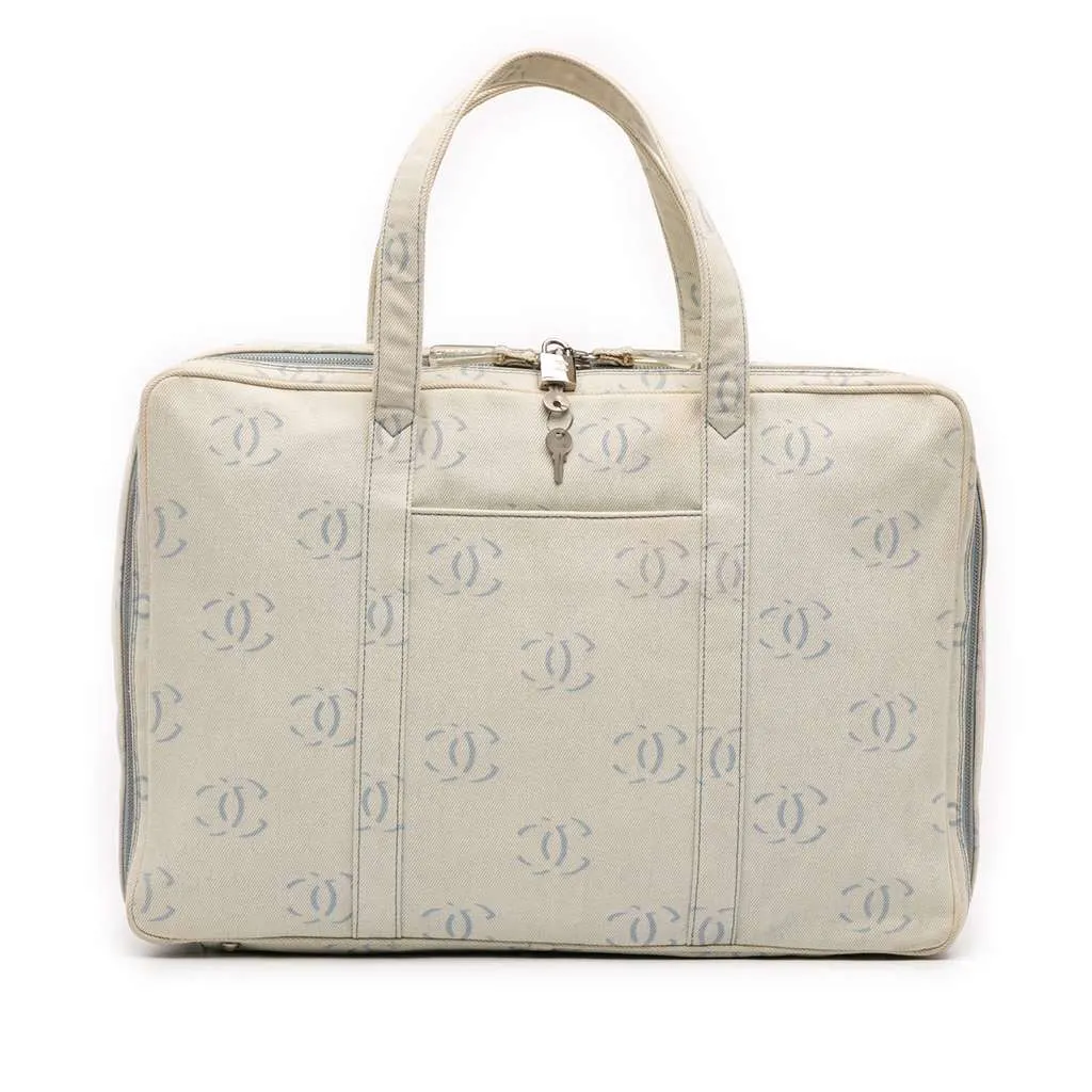 Chanel CC Denim Travel Bag Blue Denim Very good - Front View