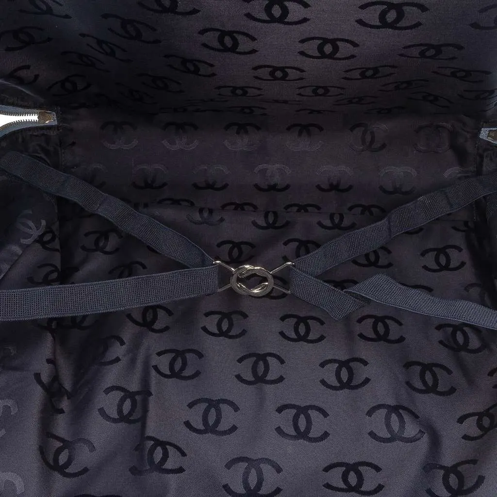 Chanel CC Denim Travel Bag Blue Denim Very good - Model View