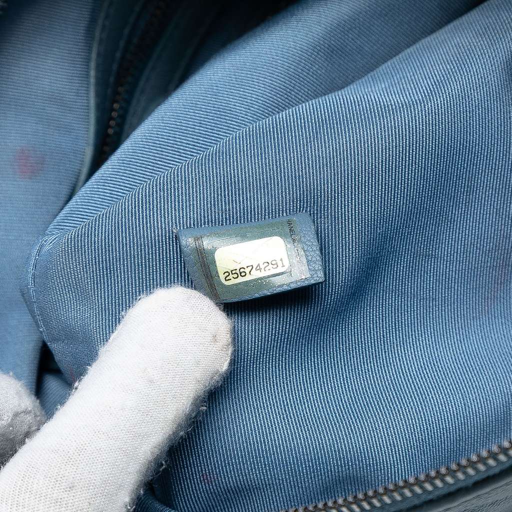 Chanel Medium Aged Calfskin Gabrielle O Case Clutch - Detail 1