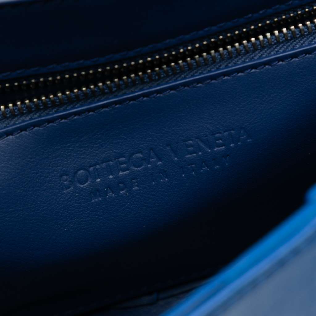 Bottega Veneta Nappa Intrecciato Wavy Cassette Crossbody - Side view