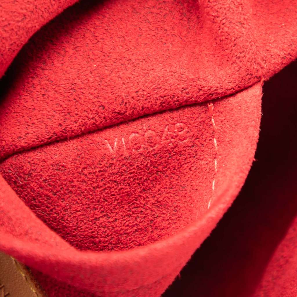 Louis Vuitton Monogram Croissant GM - Detail 1