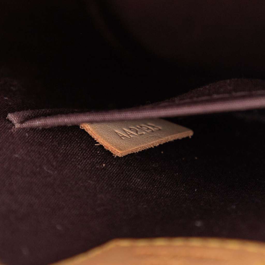 Louis Vuitton Monogram Vernis Alma BB - Detail 1