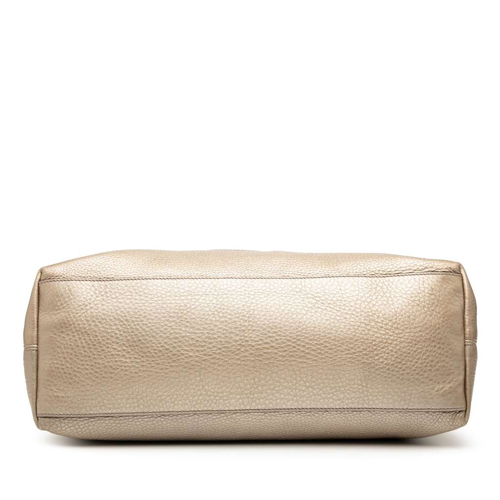 Gucci Medium Metallic Leather Soho Chain Tote - Image 6