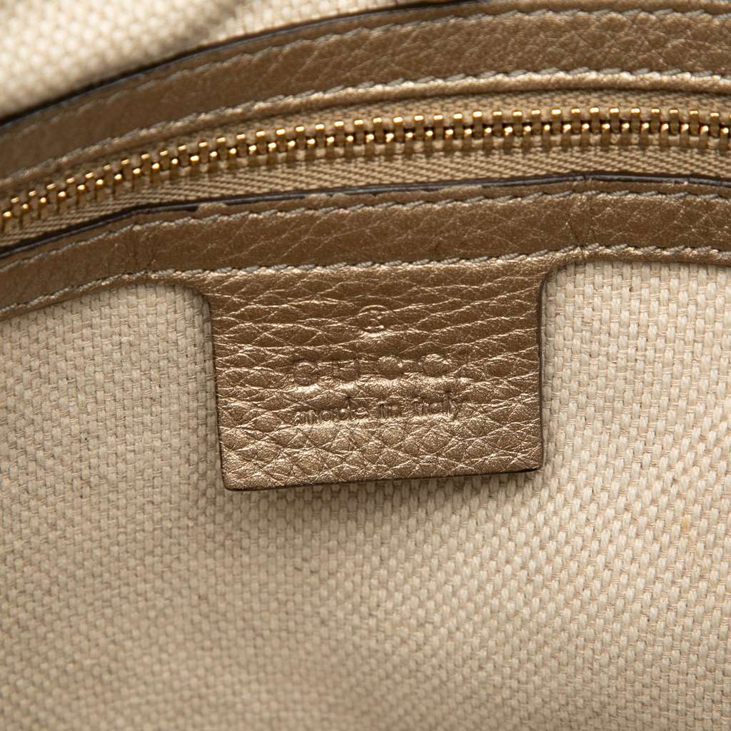 Gucci Medium Metallic Leather Soho Chain Tote - Side view