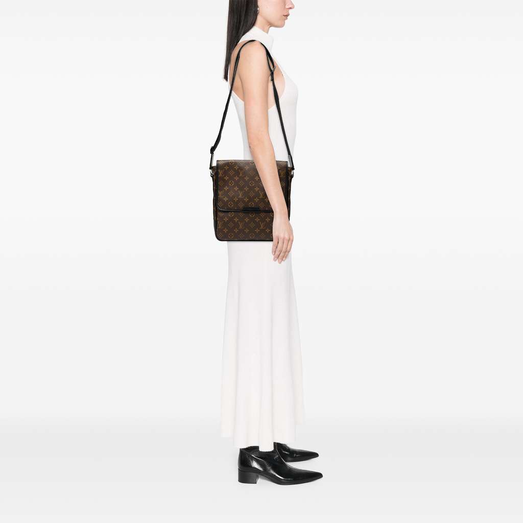 Louis Vuitton Monogram Macassar Bass MM - Detail 2