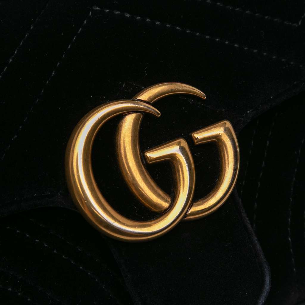 Gucci Small GG Marmont Matelasse Velvet Shoulder Bag - Detail 2