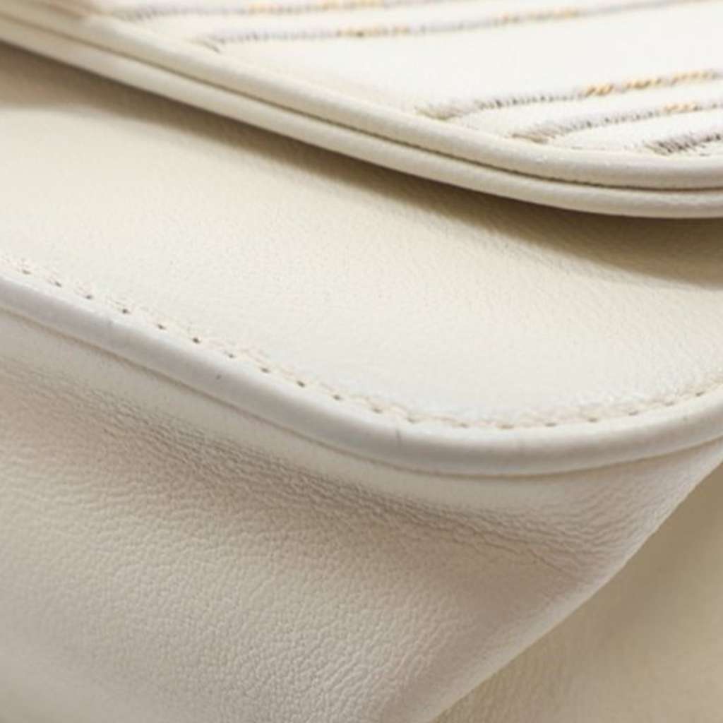 Chanel Small CC Chevron Sheepskin Subtle Flap - Image 13