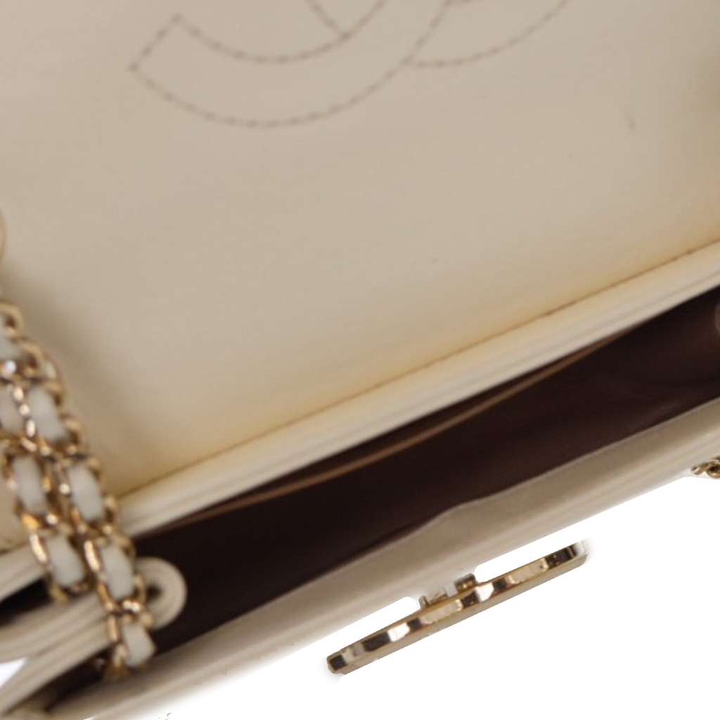 Chanel Small CC Chevron Sheepskin Subtle Flap - Image 10