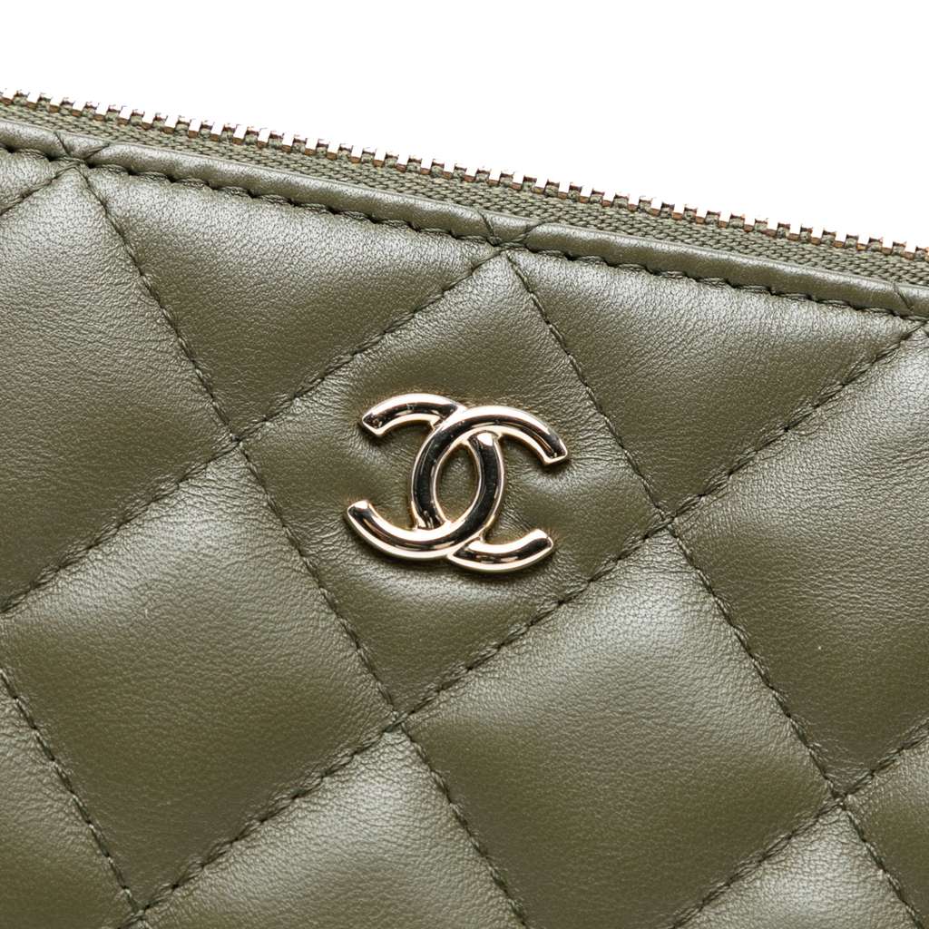 Chanel Medium Quilted Lambskin Cuba La Habana O Case Clutch - Detail 1