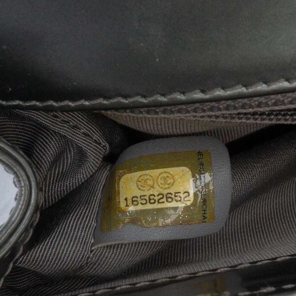 Chanel Old Medium Metallic Lambskin Boy Reverso Flap - Image 10