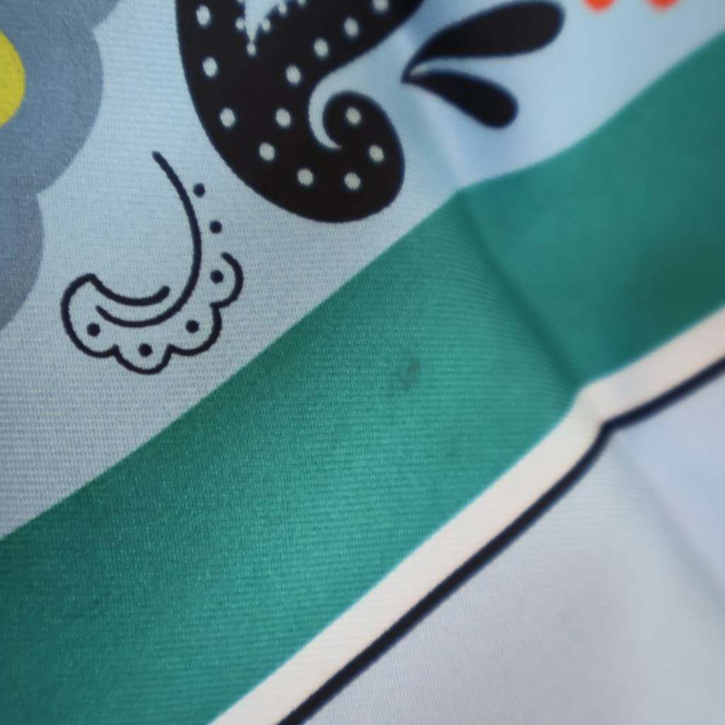 Hermès Guepards Bandana Double Face Silk Scarf - Image 14