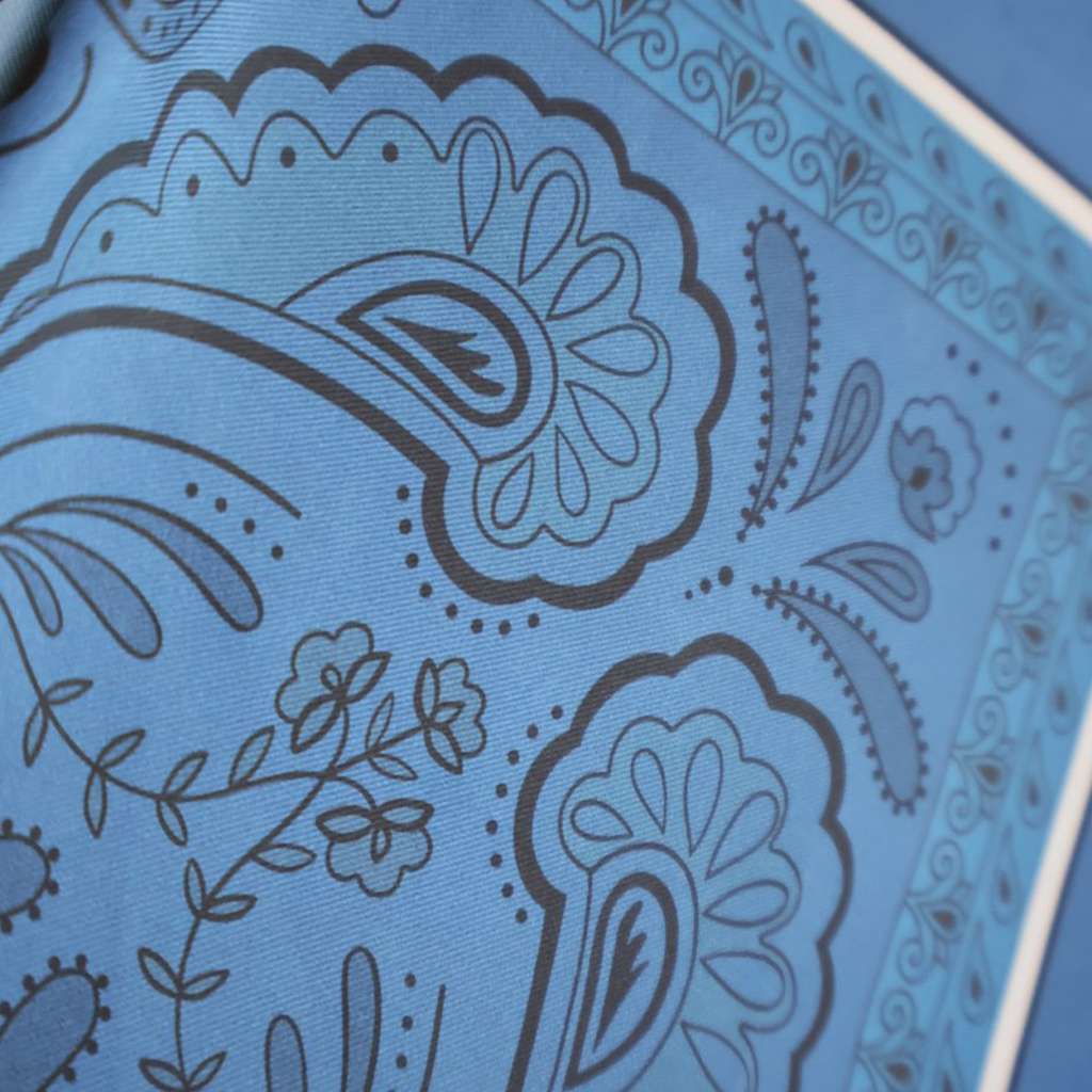 Hermès Guepards Bandana Double Face Silk Scarf - Detail 1