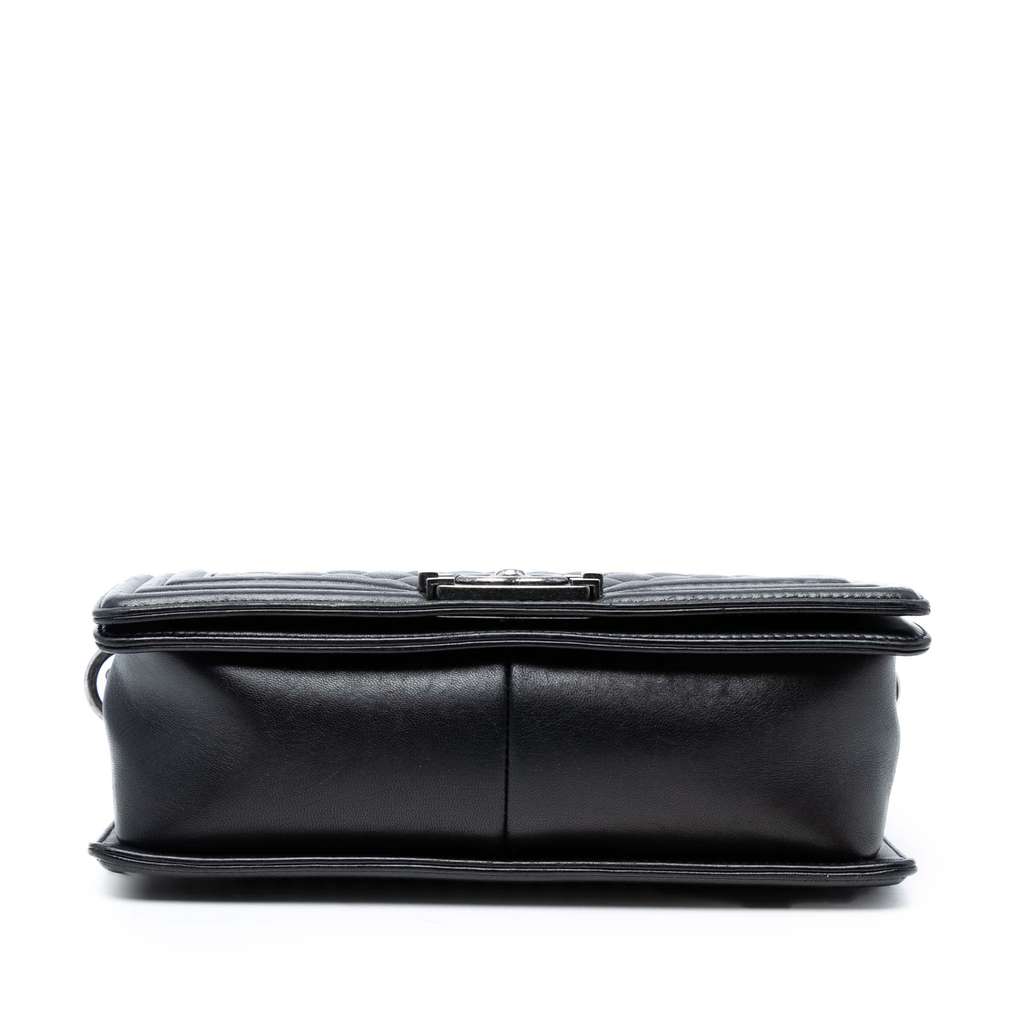 Chanel Old Medium Quilted Lambskin Boy Flap - Image 6