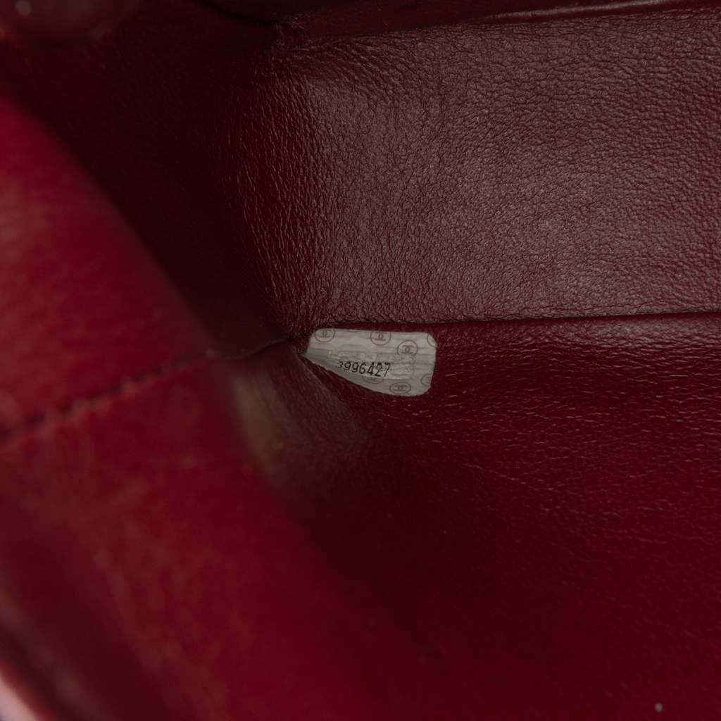 Chanel Medium Classic Microquilted Lambskin Single Flap - Detail 1