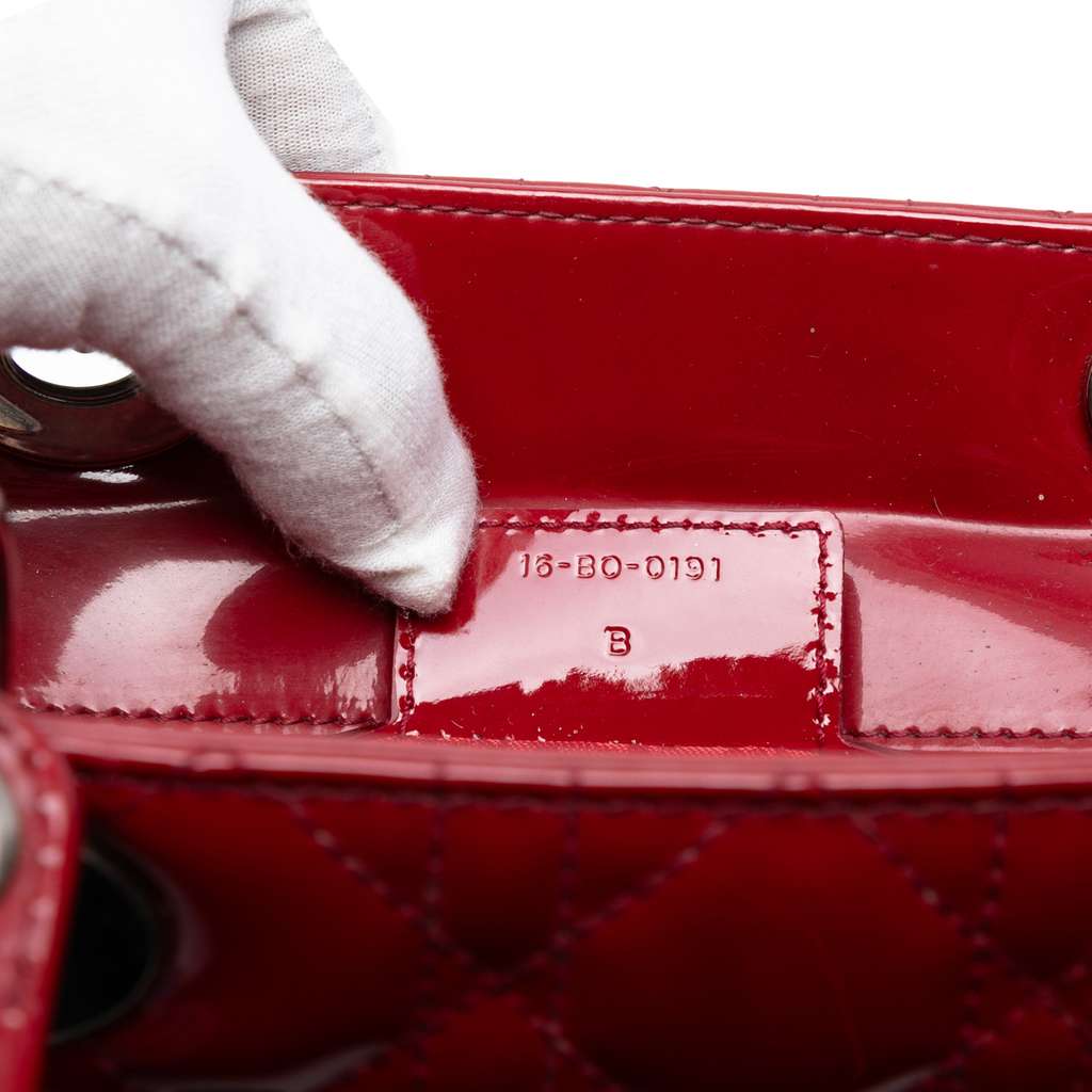 Dior Large Patent Cannage Lady Dior - Side view