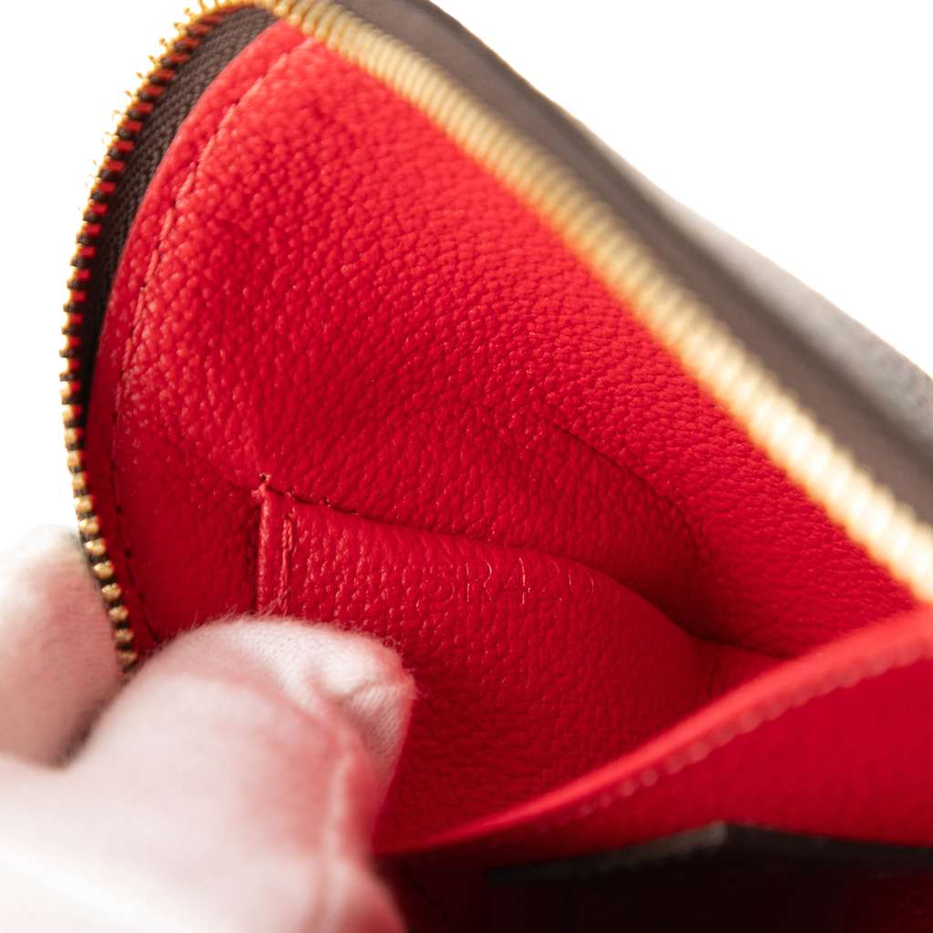 Louis Vuitton Damier Ebene Cosmetic Pouch - Detail 1