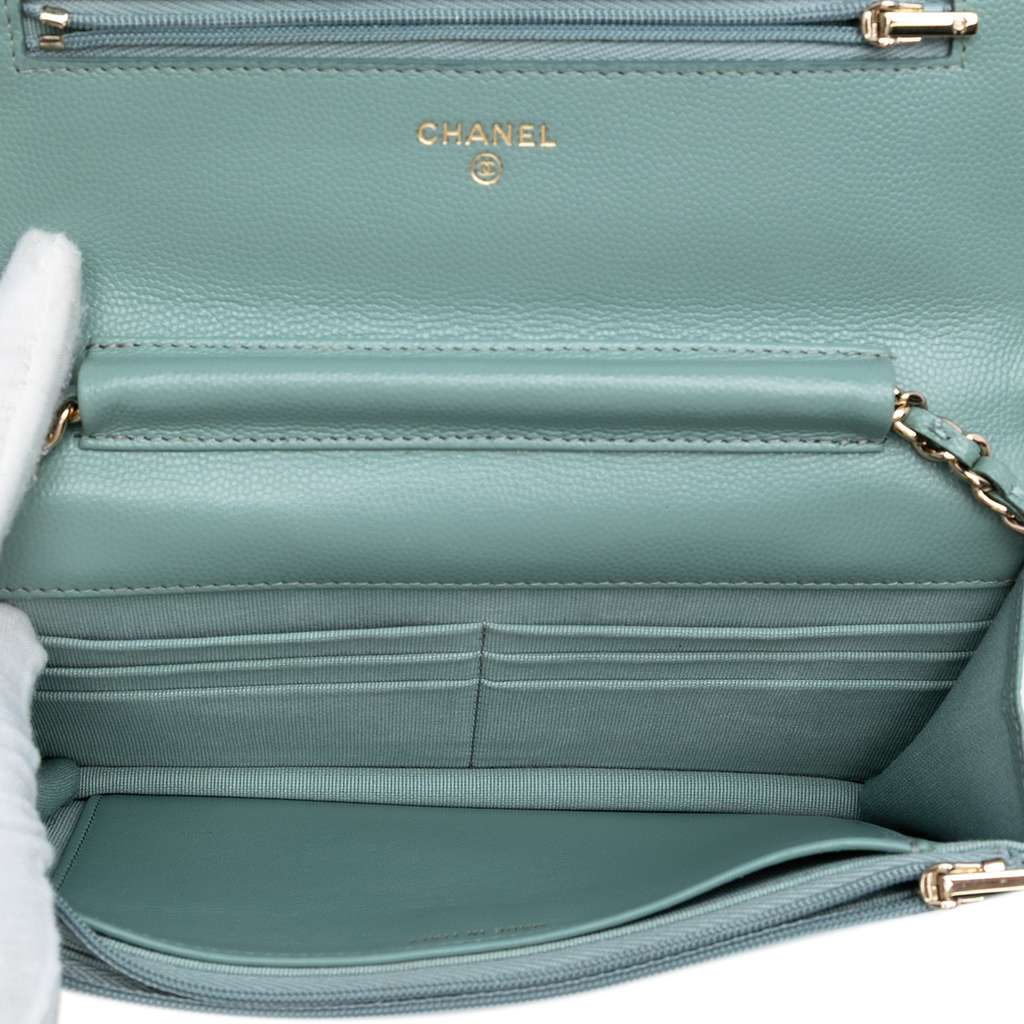 Chanel CC Quilted Caviar Wallet on Chain - 4