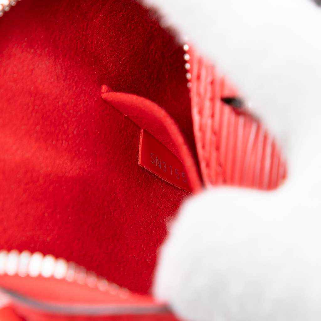 Louis Vuitton Epi Alma BB - Detail 1