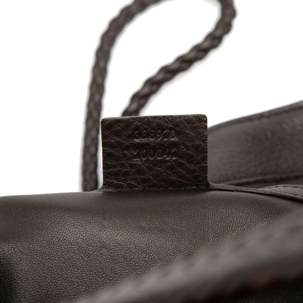 Gucci Large Pebbled Deerskin Bamboo Hip Tote - Detail 1