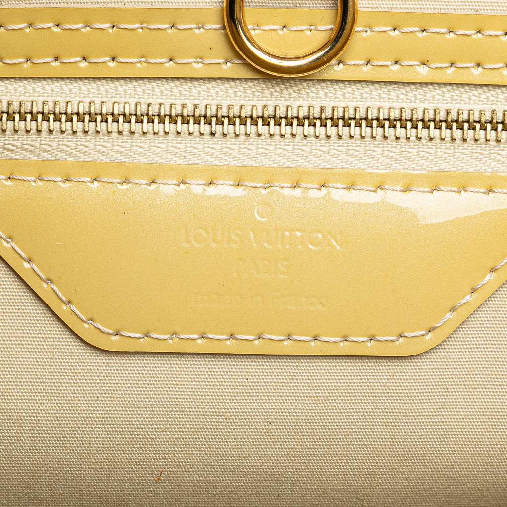 Louis Vuitton Monogram Vernis Catalina East West - Side view