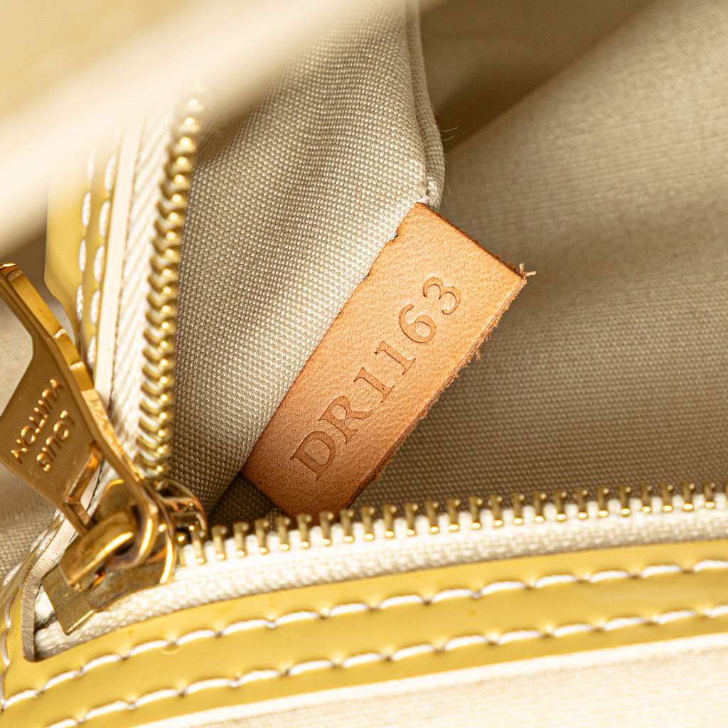 Louis Vuitton Monogram Vernis Catalina East West - Detail 1