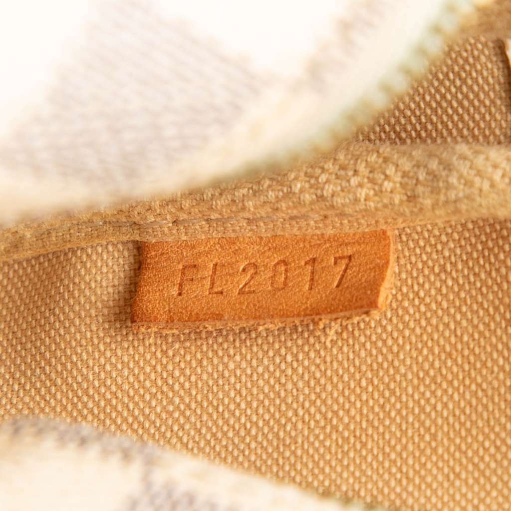 Louis Vuitton Damier Azur Mini Pochette Accessoires - Detail 1