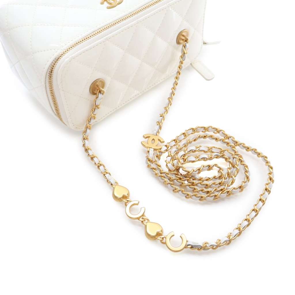 Chanel Small Quilted Patent Coco Heart Charms Vanity Case with Chain - Image 15
