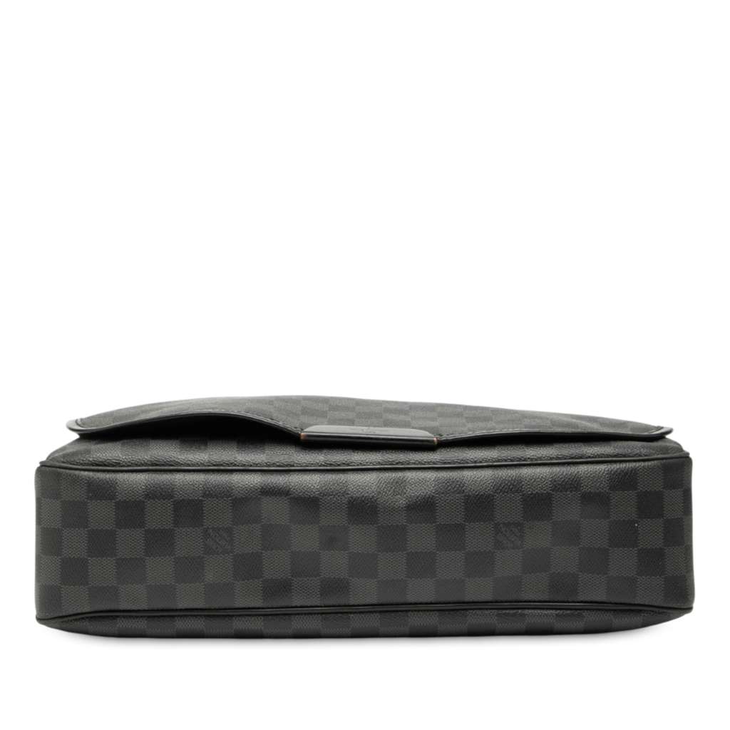 Louis Vuitton Damier Graphite Daniel GM - Image 6