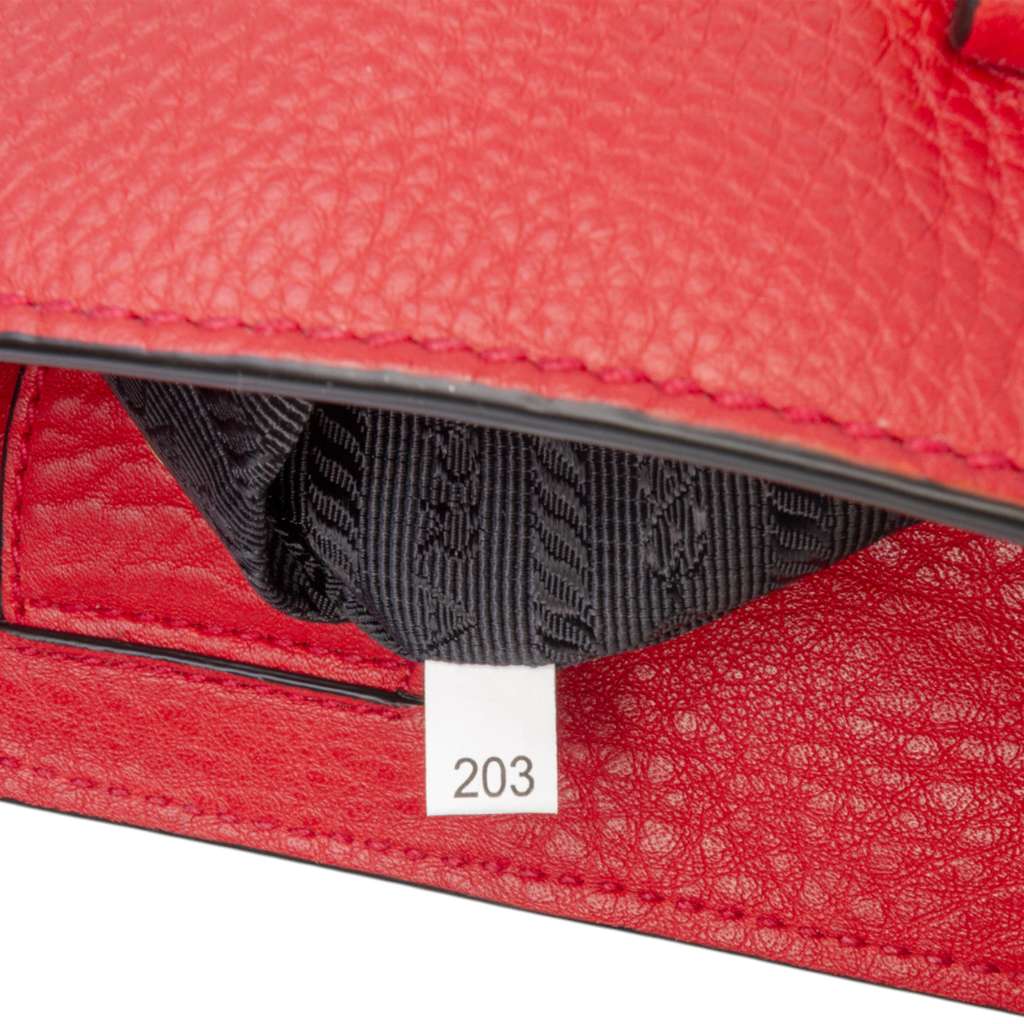 Prada Vitello Daino Open Convertible Tote - Detail 1