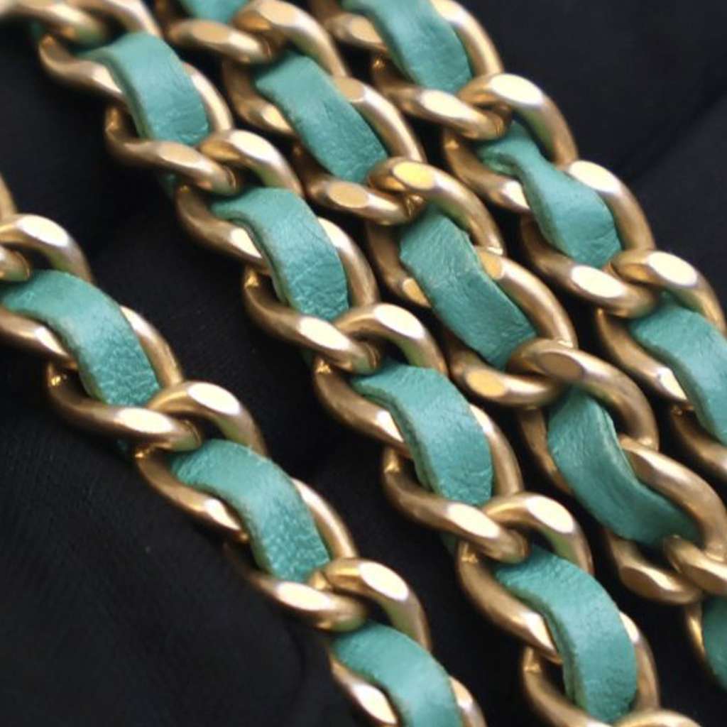 Chanel CC Quilted Lambskin Wallet On Chain - Image 16