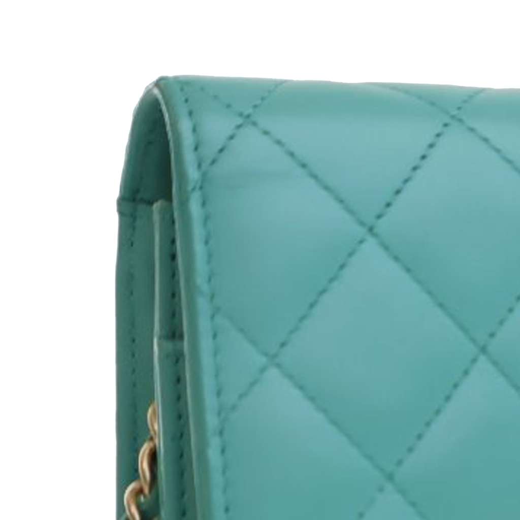 Chanel CC Quilted Lambskin Wallet On Chain - Image 10