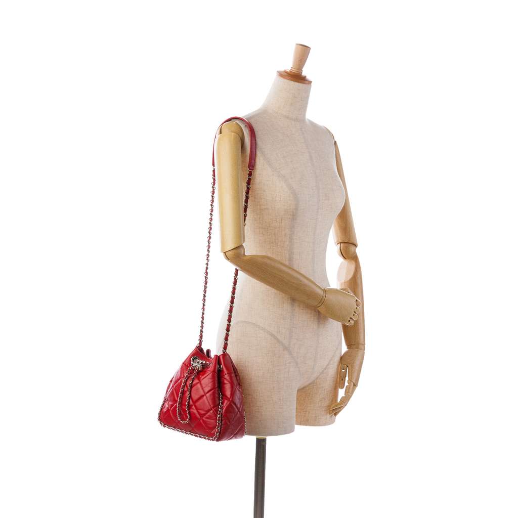 Chanel Aged Calfskin Chain Around Drawstring Bucket - Image 10