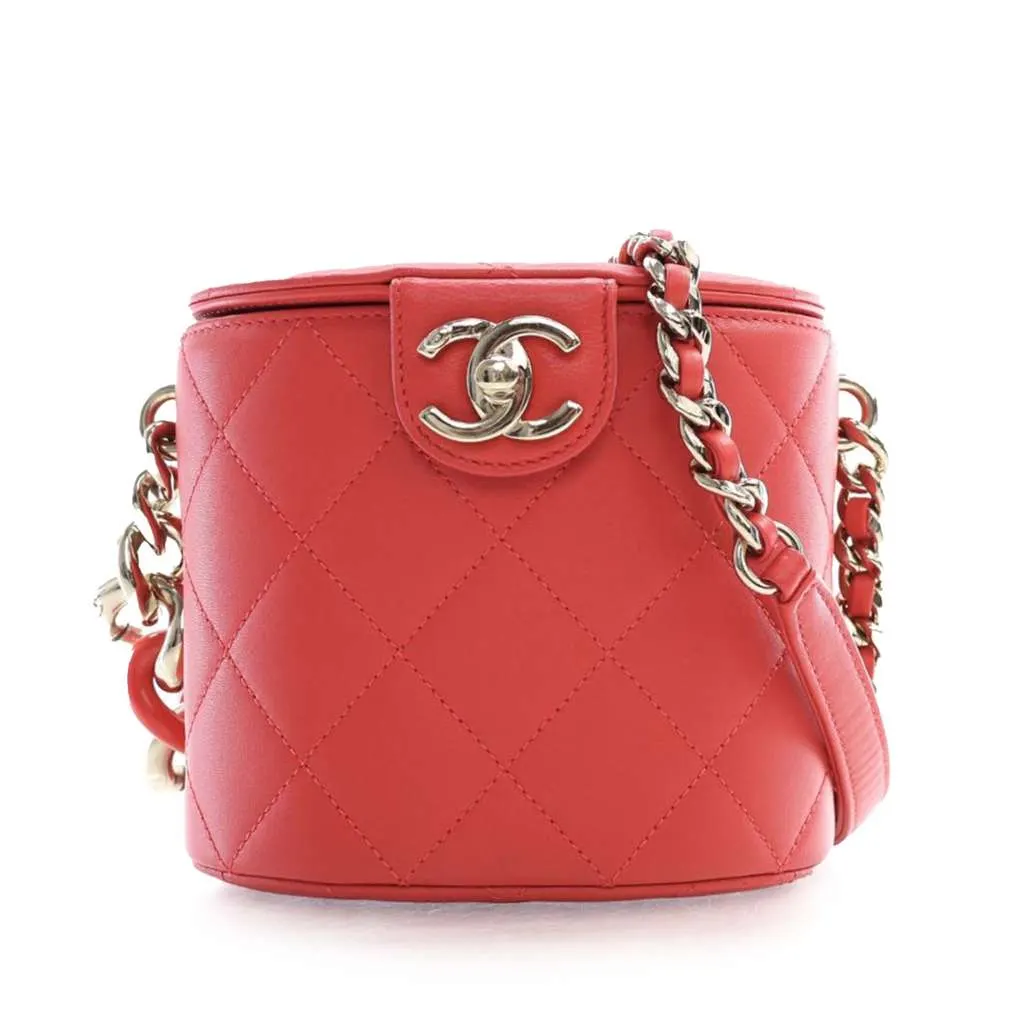 Chanel Small Quilted Lambskin Resin Elegant Chain Tubular Vanity Case Red Leather Good - Front View