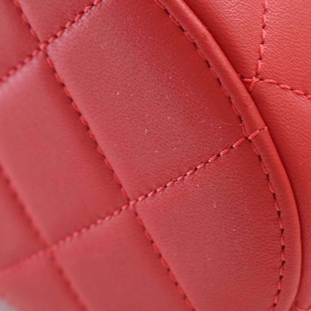 Chanel Small Quilted Lambskin Resin Elegant Chain Tubular Vanity Case - Image 13