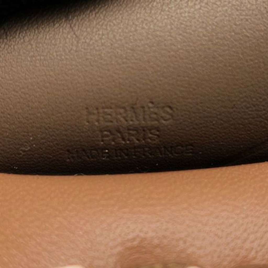 Hermès Milo Lambskin and Swift Grigri Rodeo Pegase Bag Charm PM - Detail 1