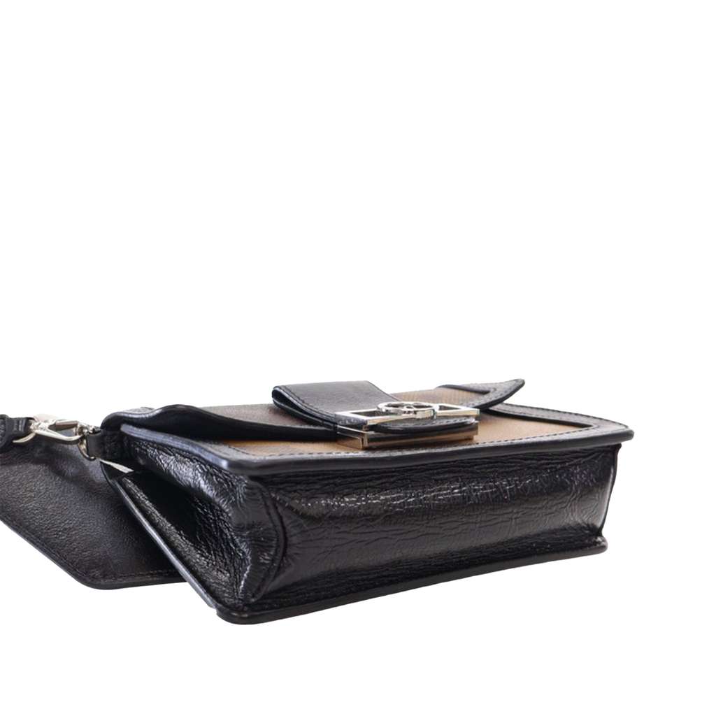 Louis Vuitton Monogram Giant Reverse Dauphine - Detail 2