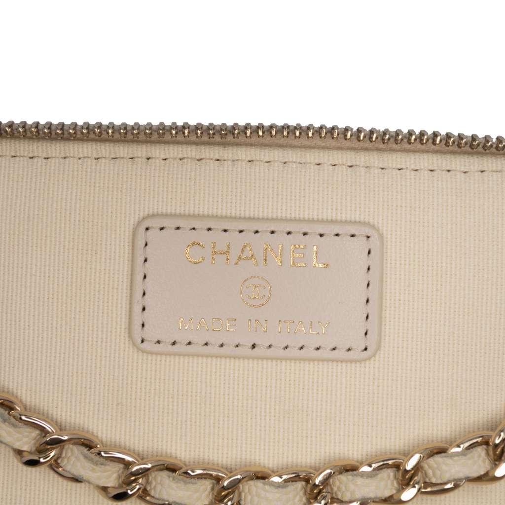 Chanel CC Quilted Lambskin Vanity Case - 5