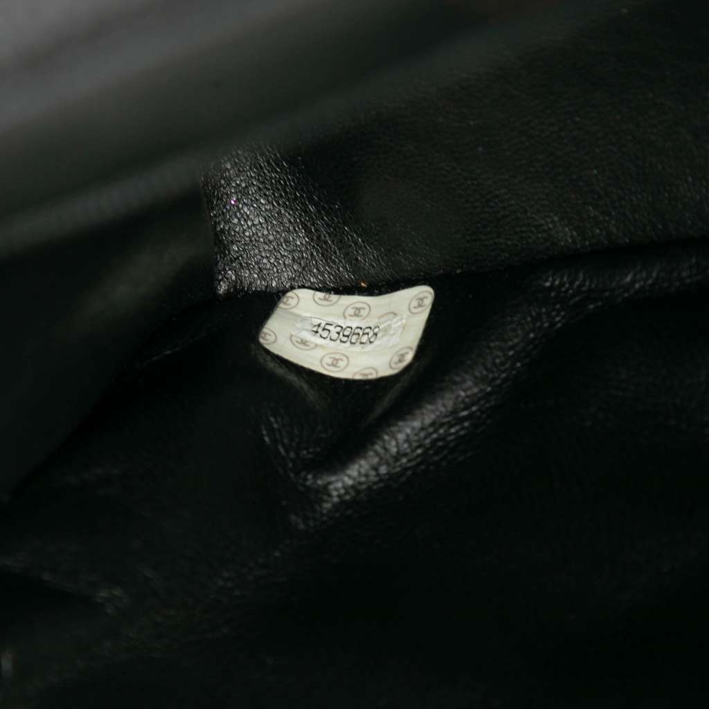 Chanel Jumbo Quilted Caviar Double Sided Flap - Detail 2