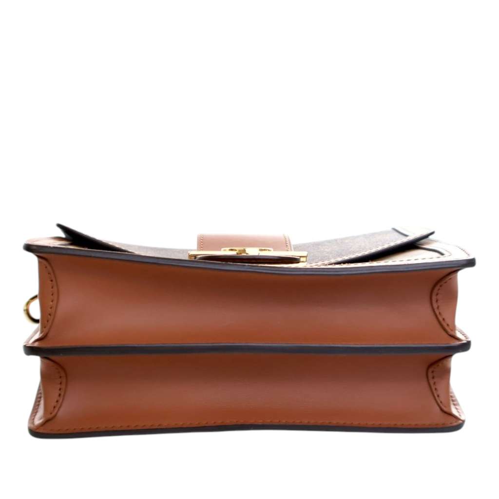 Louis Vuitton Monogram Reverse Dauphine MM - Detail 1