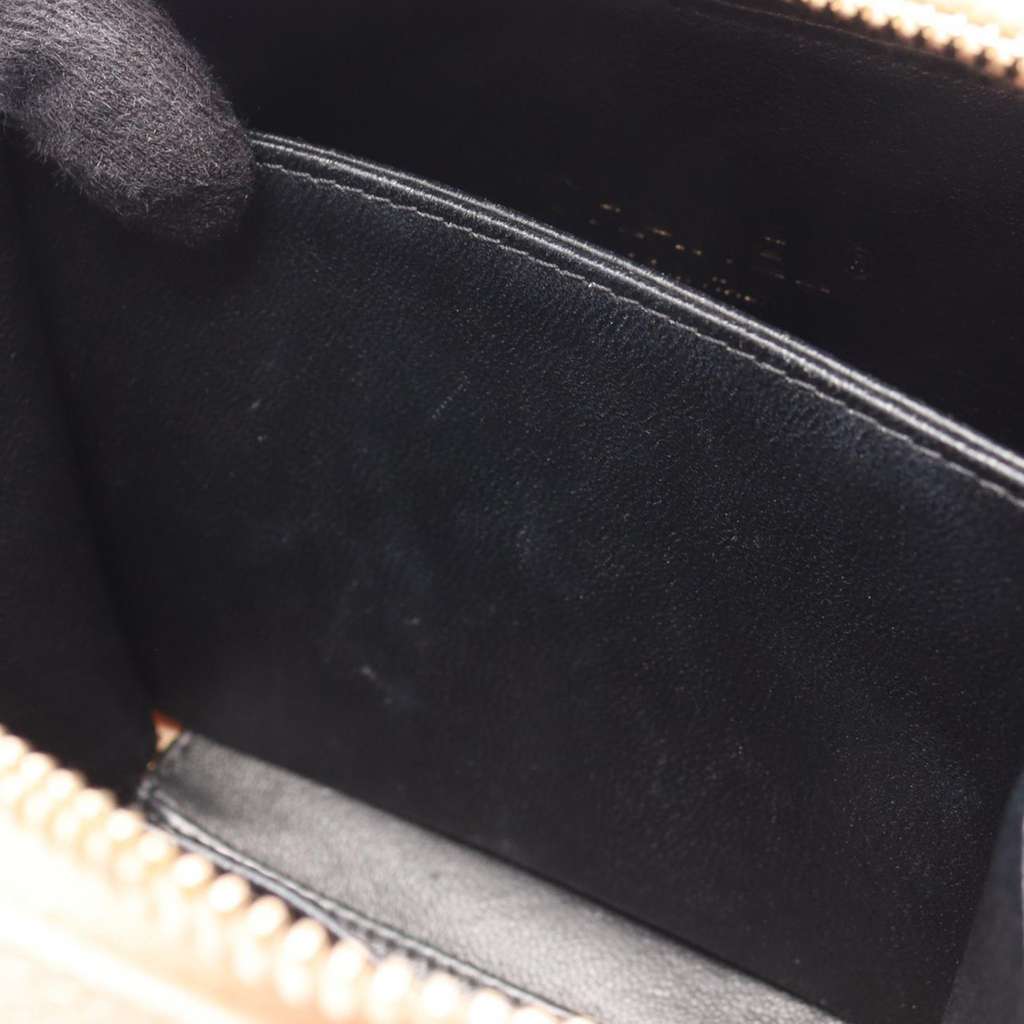 Chanel Small Caviar CC Filigree Vanity Case - Detail 2