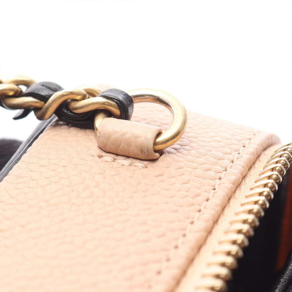 Chanel Small Caviar CC Filigree Vanity Case - Image 12