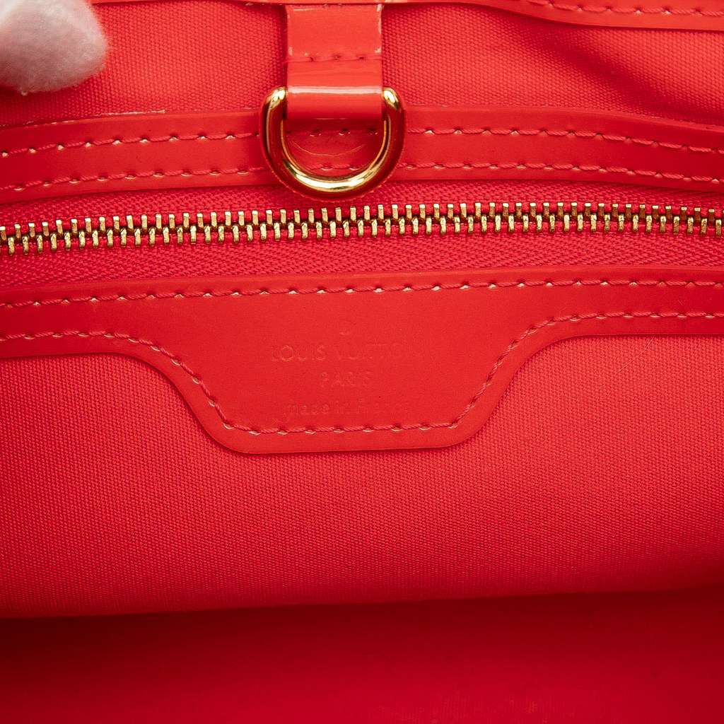 Louis Vuitton Monogram Vernis Wilshire PM - Detail 1