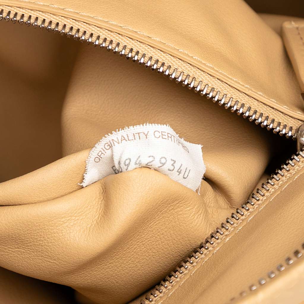 Bottega Veneta Kraft Paper BV Twist Handbag - Detail 1