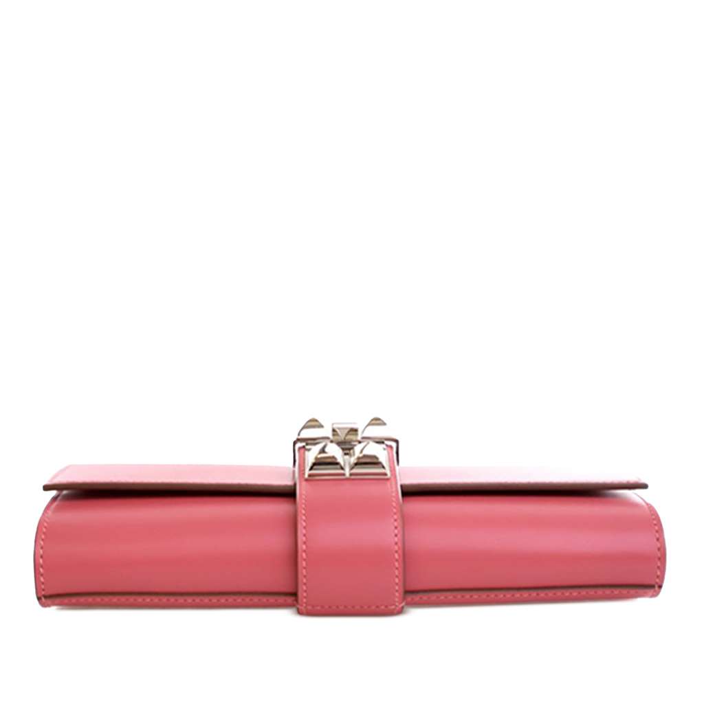 Hermès Tadelakt Medor Clutch 23 - Side view