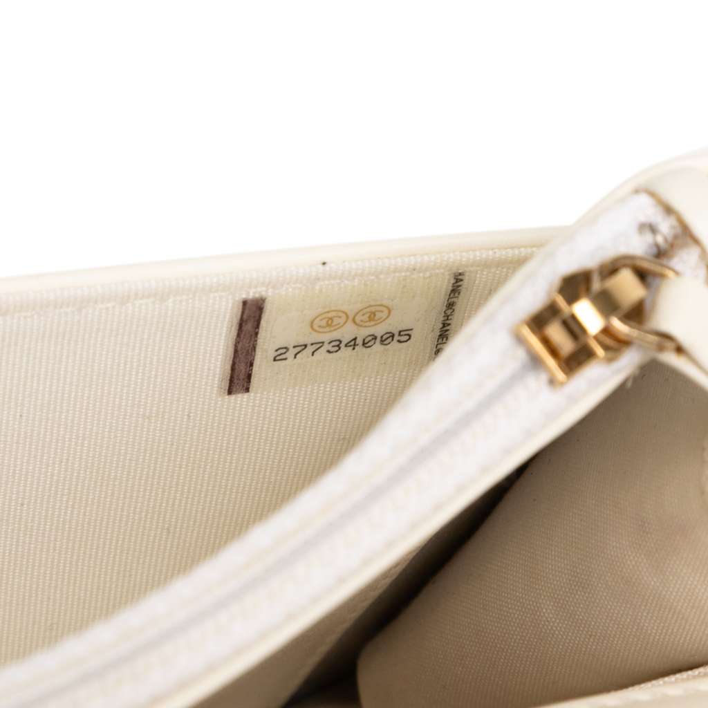 Chanel Quilted Caviar Boy Wallet on Chain - Detail 2