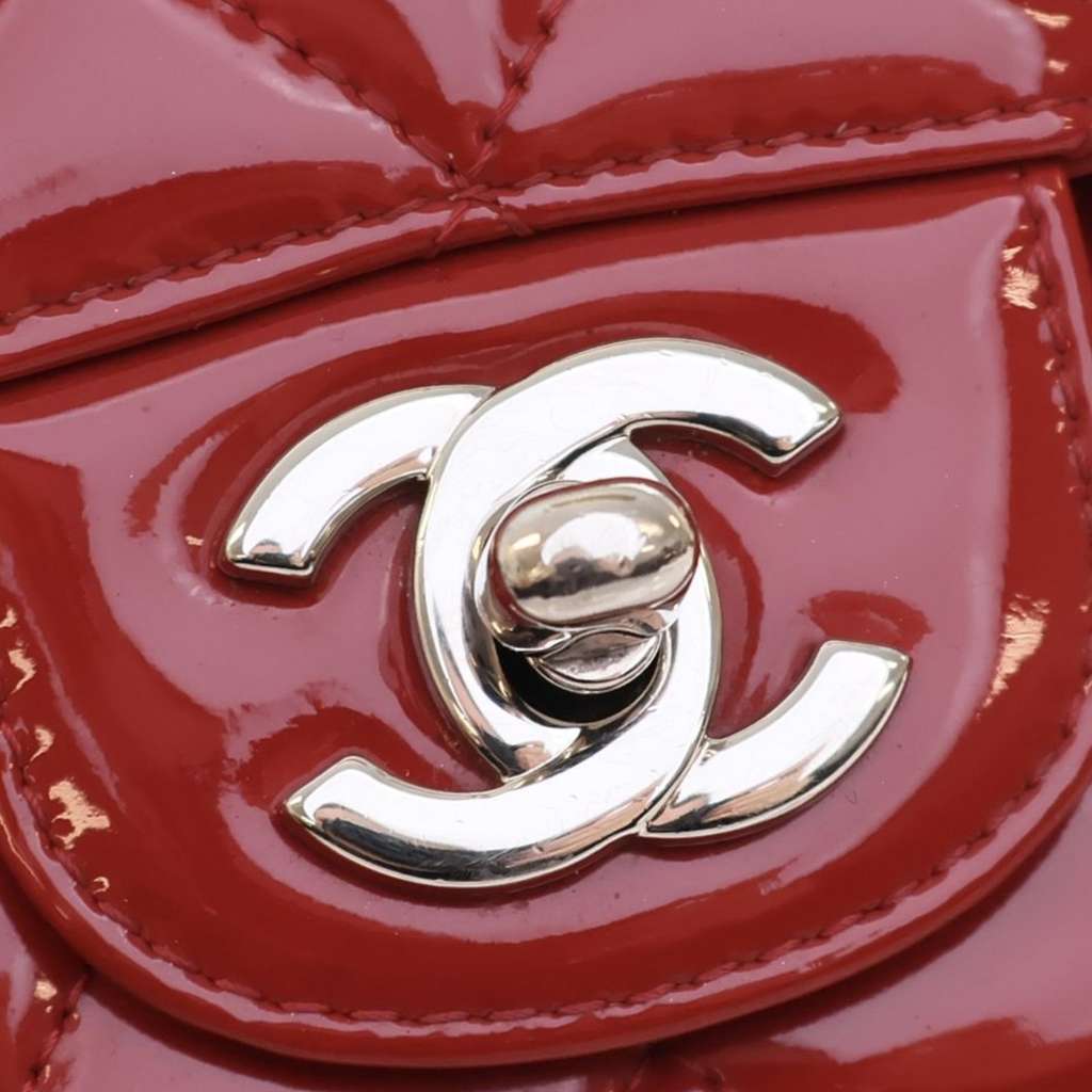 Chanel Medium Classic Patent Double Flap - Side view